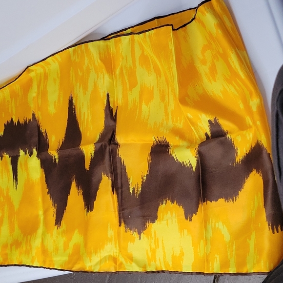 Vintage Jan C Watercolor Scarf - Orange, Yellow, Brown - Picture 4 of 4
